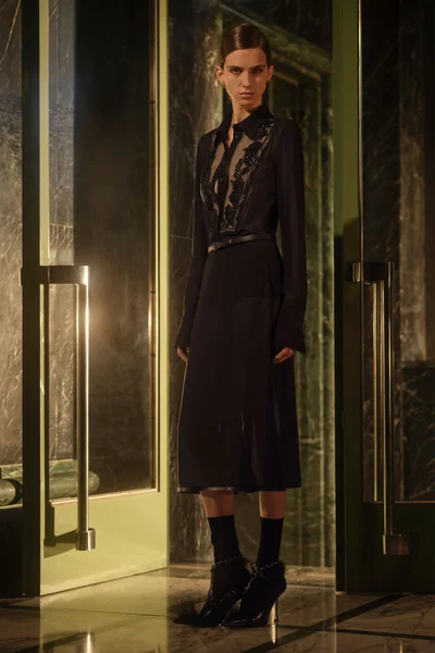 Look 9